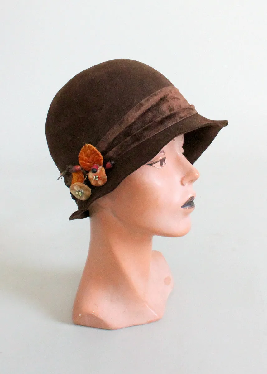 Vintage 1920s Fall Flowers Cloche Hat