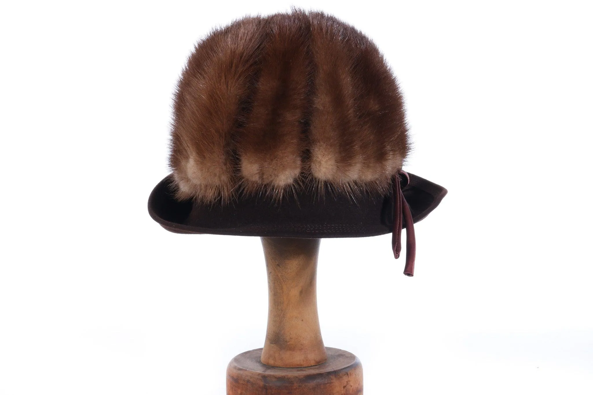 Vintage Cloche Style Dark Brown Hat Felt with Fur Details. 54.5cm Size S/M